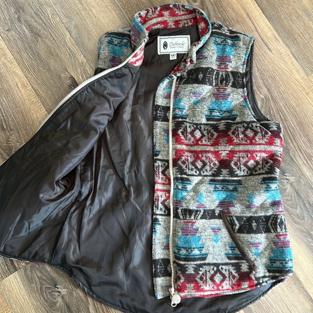 Outback trading company western Aztec style vest size medium with pockets - Picture 8 of 14